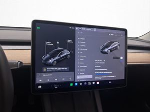 Tesla Model 3 bild 25