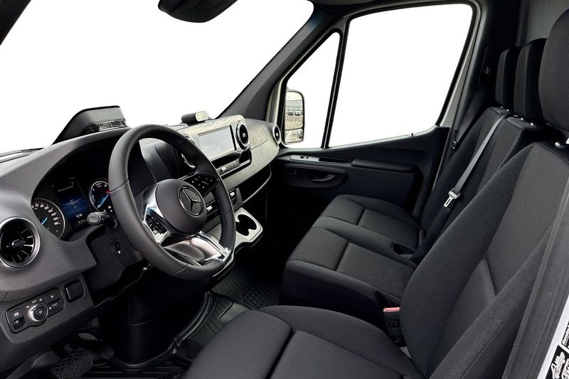 Mercedes e-Sprinter bild 9