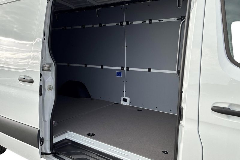 Mercedes e-Sprinter bild 17