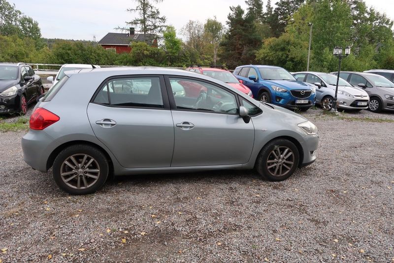 Toyota Auris bild 3