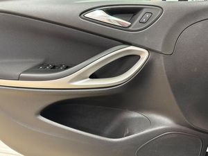 Opel Astra bild 24