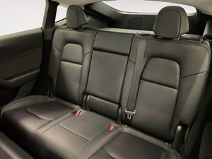 Tesla Model Y bild 14
