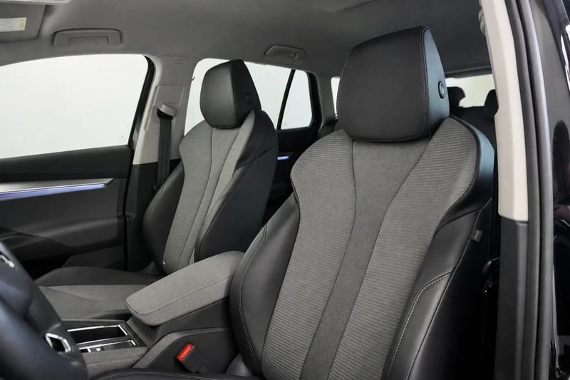 Skoda Enyaq bild 14