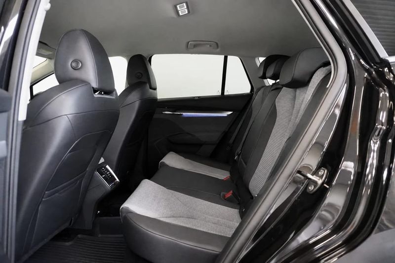 Skoda Enyaq bild 24