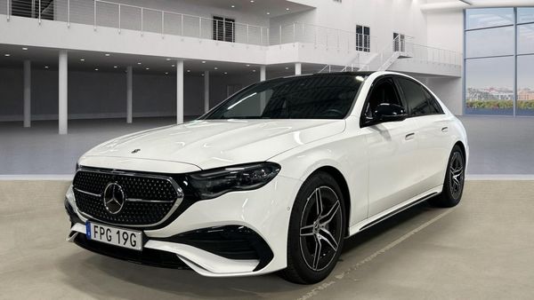 Mercedes E200 AMG Line Advanced Plus Panorama - 2025