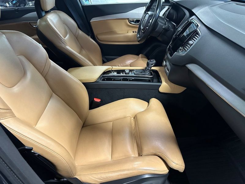 Volvo XC90 bild 8