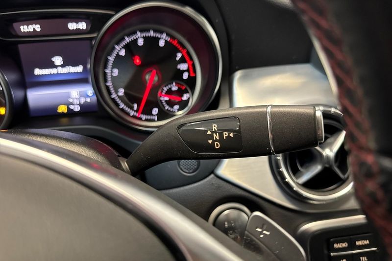 Mercedes CLA180 bild 17