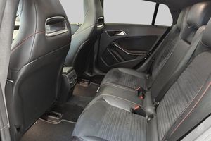 Mercedes CLA180 bild 9