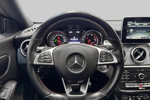 Mercedes CLA180 bild 11