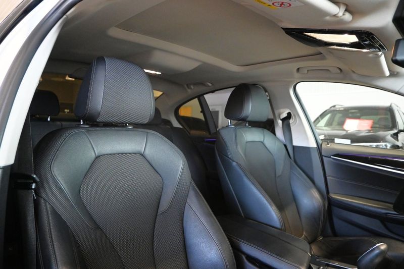BMW 520 bild 12