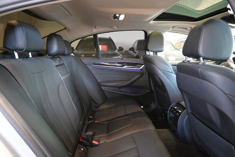 BMW 520 bild 15