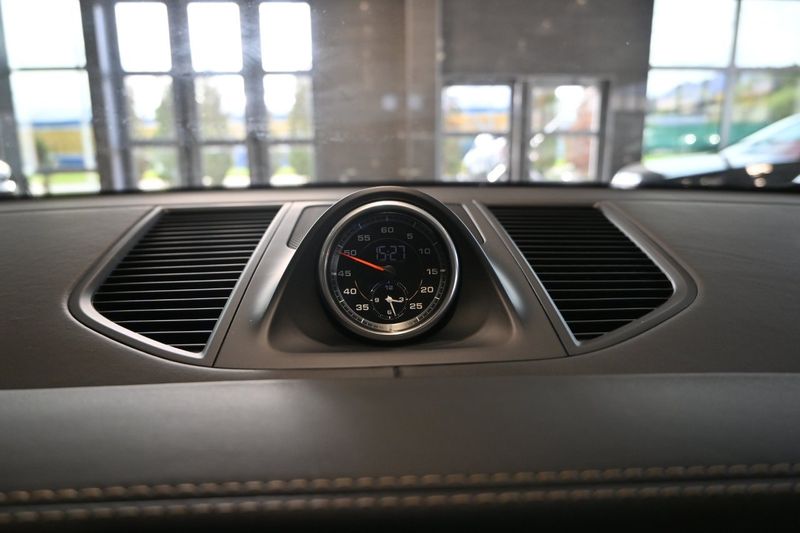 Porsche Macan bild 26