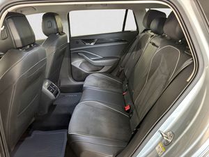 Volkswagen Passat bild 7