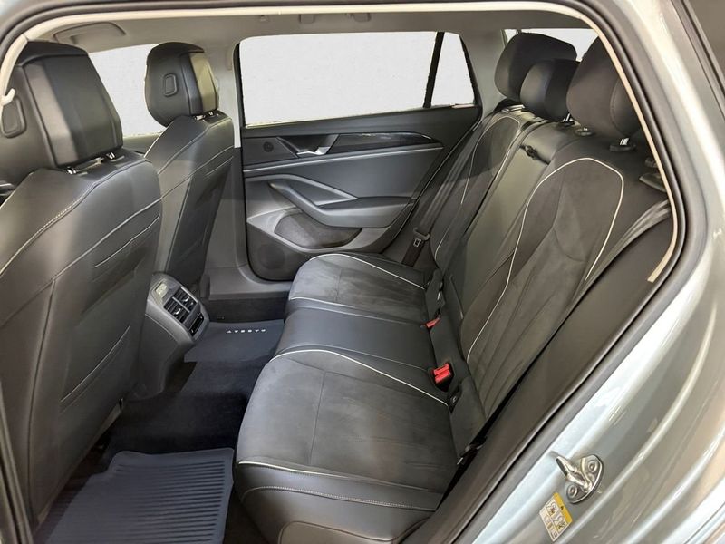 Volkswagen Passat bild 7