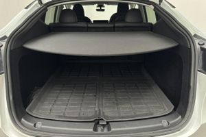 Tesla Model Y bild 9