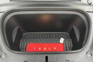 Tesla Model Y bild 25