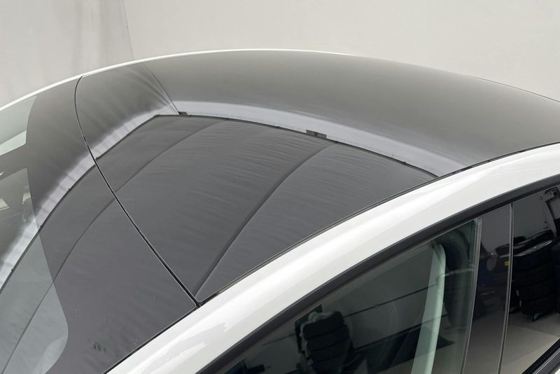 Tesla Model Y bild 19