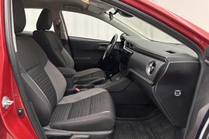 Toyota Auris bild 7