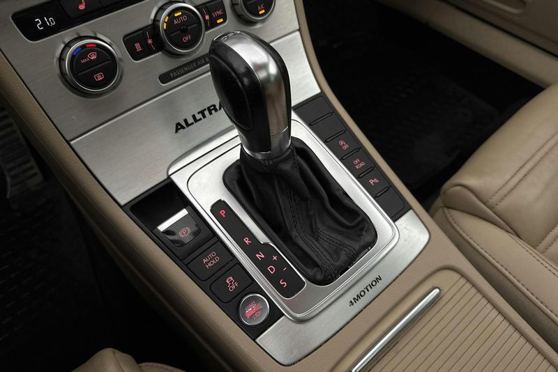Volkswagen Passat bild 14