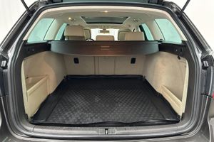 Volkswagen Passat bild 9