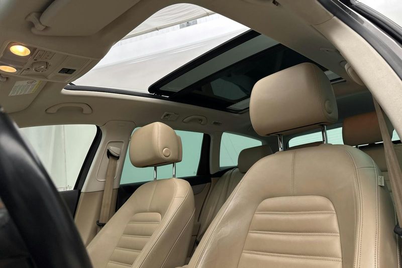 Volkswagen Passat bild 16