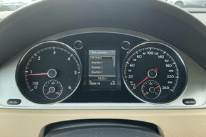 Volkswagen Passat bild 12