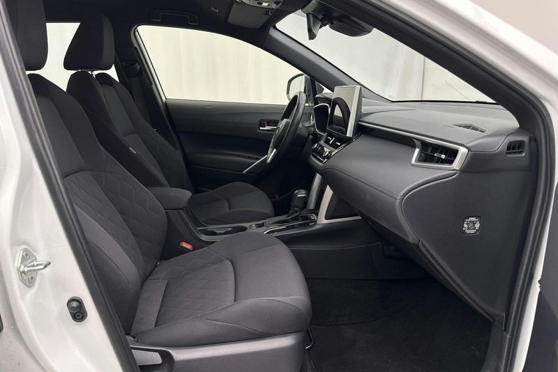 Toyota Corolla Cross bild 7