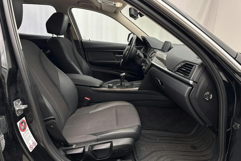 BMW 320 bild 7