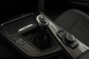 BMW 320 bild 13