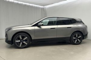 BMW iX bild 2