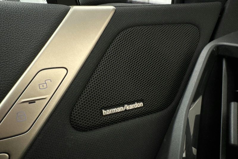 BMW iX bild 23