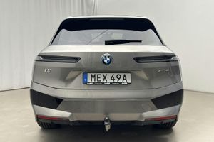 BMW iX bild 5