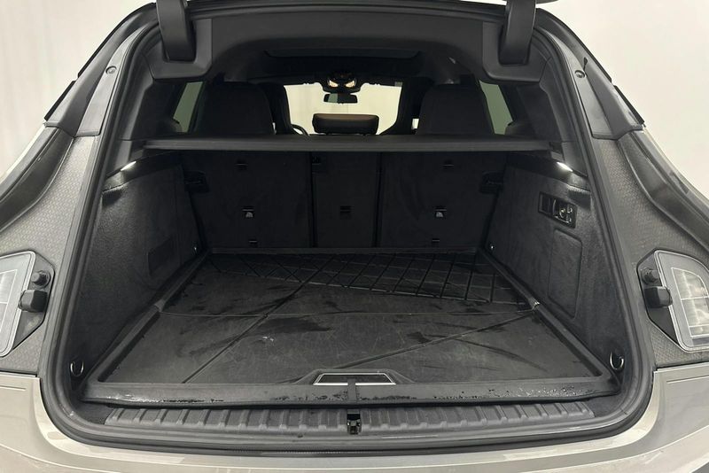BMW iX bild 9