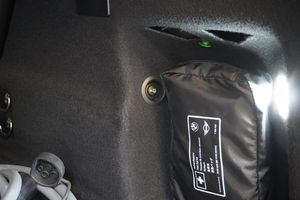 BMW 225 bild 8