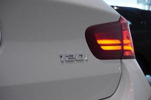 BMW 120 bild 12