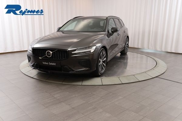 Volvo V60 T6 Plus Dark Nordic Edition/Dragkrok/360kam/H&K - 2025