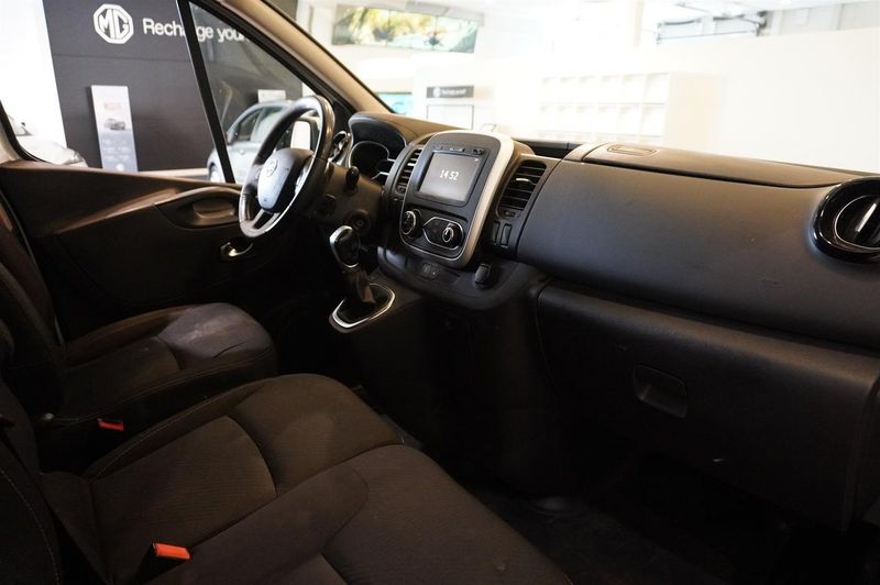 Nissan NV300 bild 13