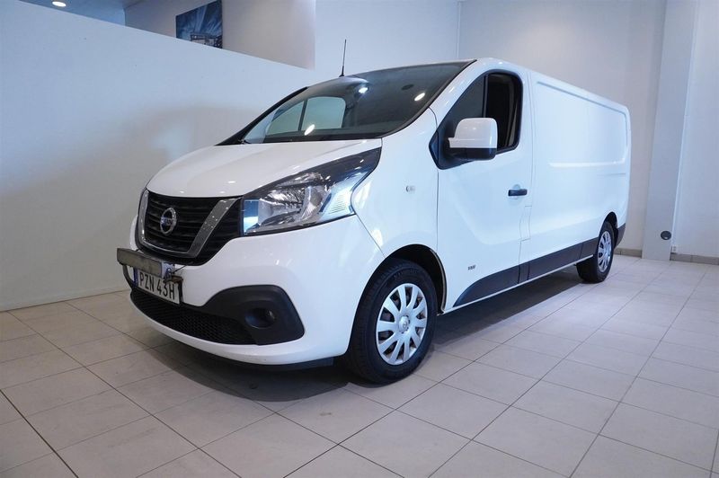 Nissan NV300 bild 2