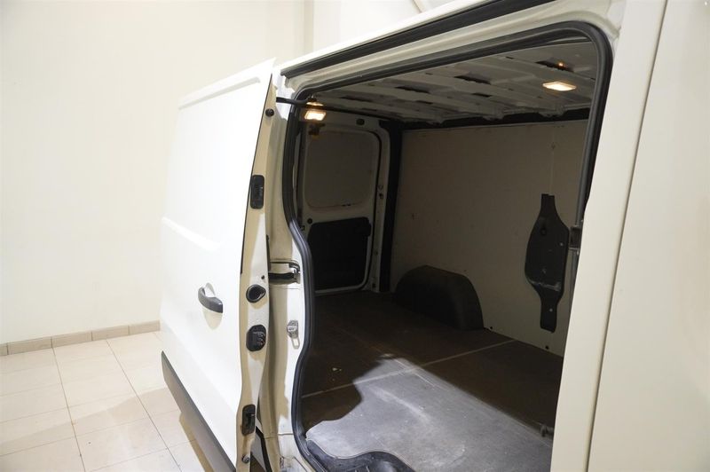 Nissan NV300 bild 11