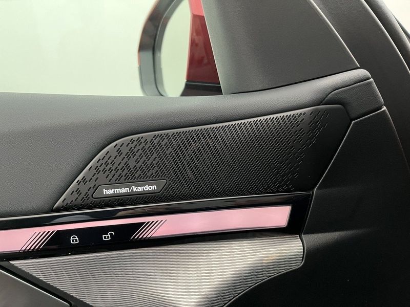 BMW i5 bild 9