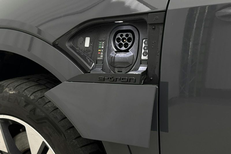 Audi Q8 bild 24