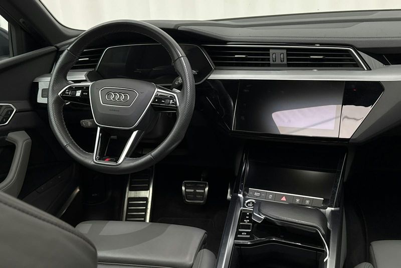 Audi Q8 bild 20