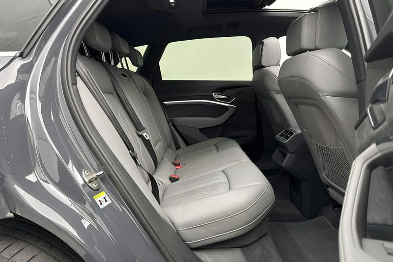 Audi Q8 bild 8