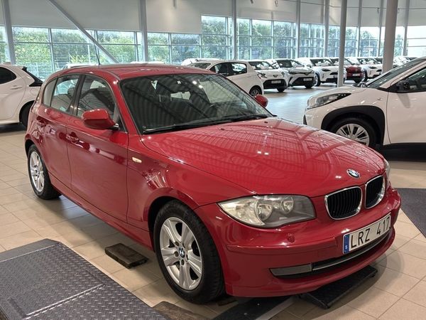 BMW 118 d Steptronic Comfort | M-ratt | Stolsvärme | PDC - 2011