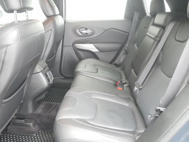 Jeep Cherokee bild 13