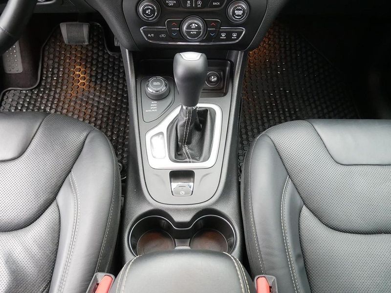 Jeep Cherokee bild 11