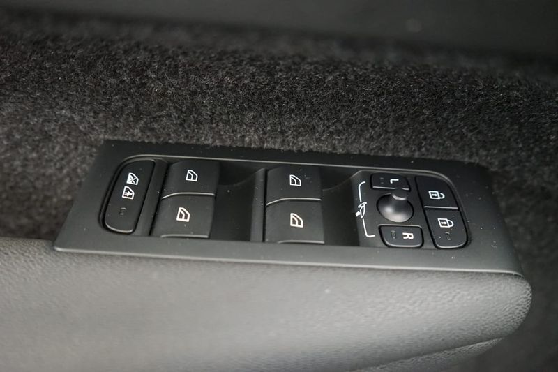 Volvo C40 Recharge bild 11