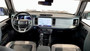Ford Bronco bild 4