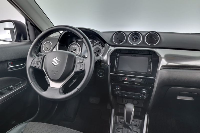 Suzuki Vitara bild 16