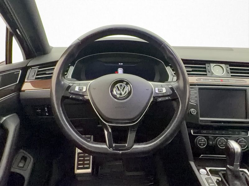 Volkswagen Passat bild 14